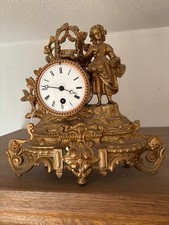 ANTIKE  Kaminuhr Figurenuhr