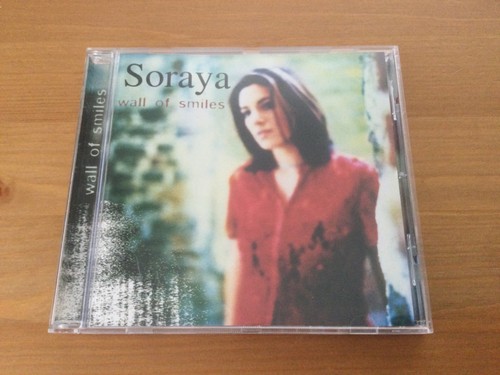 Soraya wall smiles - "wall,