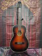 Alte Vintage-Parlor-Gitarre