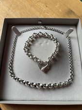 Erbsenkette mit Erbsenarmband