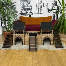 Kaninchenburg aus Holz mit