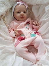 Schönes Reborn Baby Mädchen