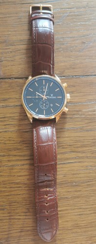 Elegante gentleman vincero - elegante,