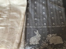 Artikel 57: Scheibengardine mit Hasenmotiv