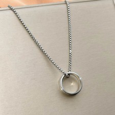 Halskette mit Ring Anhänger