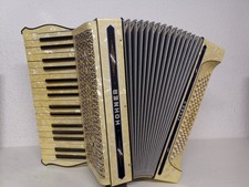 Akkordeon HOHNER TANGO II