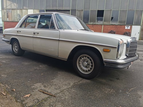 Mercedes benz 280 w114 - 280/8,