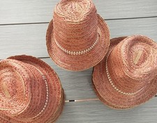 Posten 15 Strohhüte Trilby
