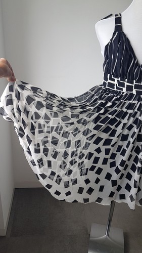 Unique trägerkleid knielang - unique,