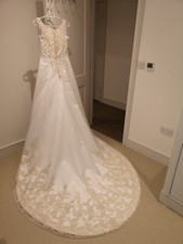 Royal Brautkleid Dineh's