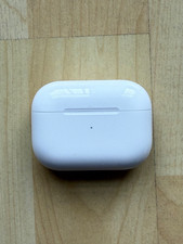 Apple Airpod Pro 2nd generation nur Ladecase A3049 DEFEKT