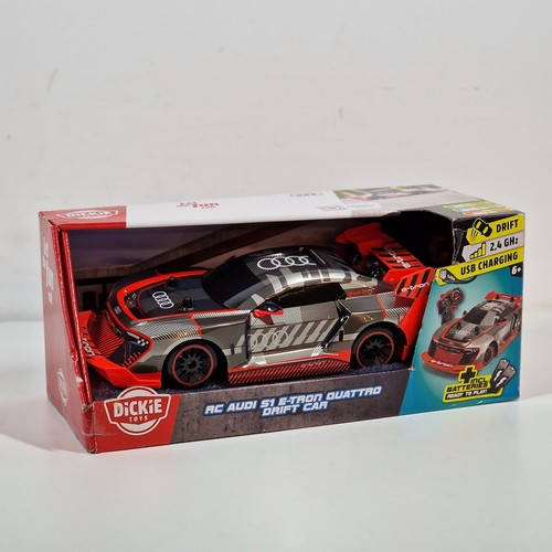 Dickie toys audi e tron - audi, e-tron