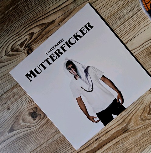 Frauenarzt mutterficker - -,