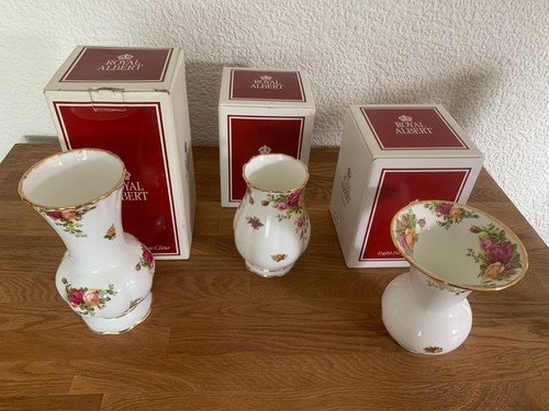 Royal albert bone china 1962 - royal,