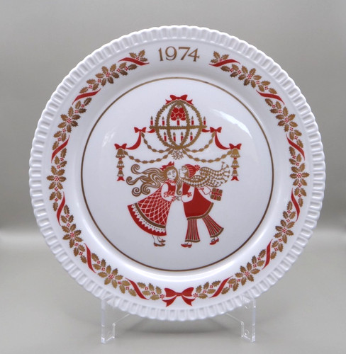 Spode christmas plate 1974 - christmas,