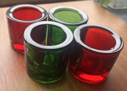 Rote 2 grüne kivi - grüne,