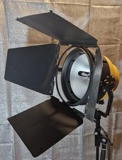 Ianiro Ianebeam 2kW #2 Filmlicht Studio Scheinwerfer Film Leuchte  - wie neu !