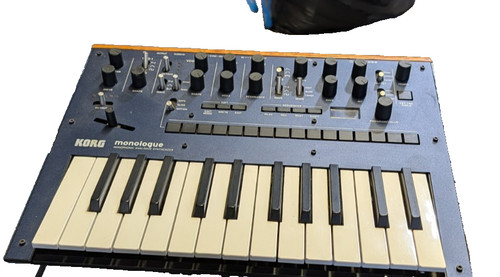 Monophonic analogue - monophonic,