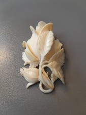 Anhänger Bein Rose Brosche