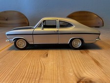 Revell Modellauto 1:18 Opel Kadett B Coupé Metall Modell