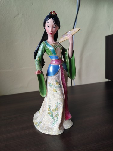 Disney mulan showcase - mulan,