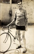 Ak Radrennfahrer Bottecchia, Standportrait, Fahrrad, Automoto - 11226138