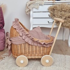 Puppenwagen aus natürlichem