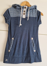 Blaues T-Shirt mit Kapuze und Taschen von Blind Date, Größe M