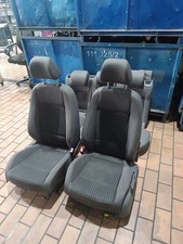 VW Golf 5 V 5-Türer Sitze Stoffsitze Komfort Sitz Sitzausstattung Kopfstützen CS