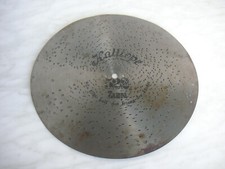 Das Echo hall den Klang der