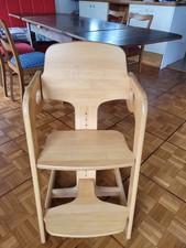 Massiver Kinderhochstuhl