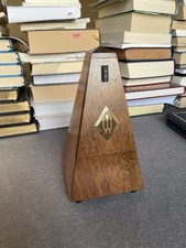 Wittner Metronom, Walnuss-matt