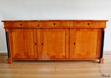 Klassisches Sideboard, 3-türige Biedermeier Anrichte aus Kirschholz von Retroles