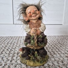 Trollmädchen Dekofigur