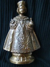 2A PRAGER JESULEIN Statue