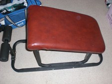 Bauchtrainer, verstellbare Fußstütze