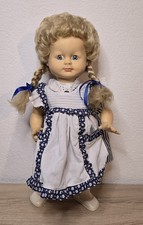 Nette Kunststoff Puppe