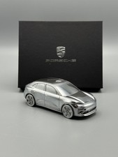 NEW!! 2025 Porsche Macan