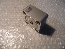 Rexroth 0822406350 Kurzhubzylinder D 40 Hub 5 unbenutzt Neuwertig