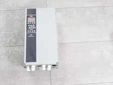 Danfoss VLT HVAC Drive 131L9218 FC-102P2K2T4E55H1 2.2kW Frequenzumrichter