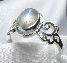 ?Ring 925 Silber Gr 18,4 (58) Mondstein mit Blauschimmer floraler Feenring?