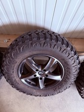 Kompletträder 255/75 R17 für Jeep Wrangler – Felgen & Reifen – 5x127