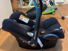 MAXI COSI Babyschale CabrioFix & MAXI-COSI Basisstation EasyFix