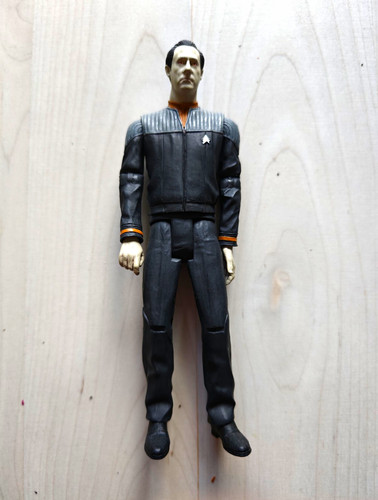 Star trek nemesis lieutenant - trek,