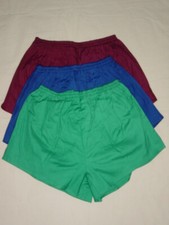 Turnhose mit Innenslip grün