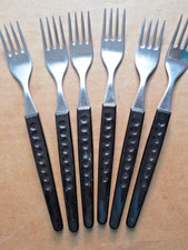 6 x Teile DDR   Besteck   6 x Gabeln   mit Plastegriff  und Punktemuster  - (K7)