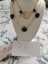 Edelsteinschmuck( auch