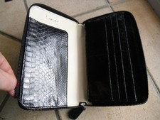 Neue schwarze JOCASI LONDON Travel Wallet Börse /Brieftasche/ Planer echt Python