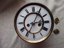 altes komplettes Uhrwerk für einen Regulator