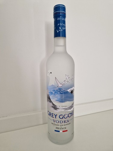 Grey goose vodka - goose, /